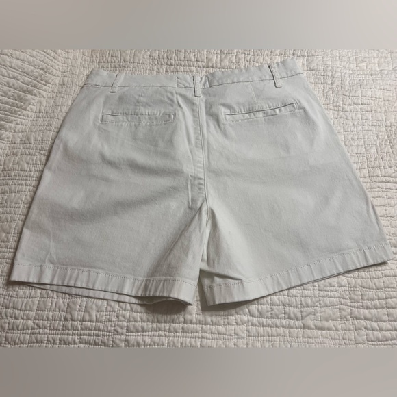 Anne Klein White Women's Shorts - Picture 3 of 4